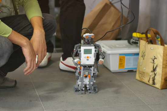 マインドストームNXTで作られたロボット